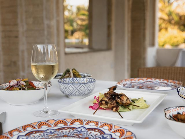 1733311568994_Dining_020_Watamu_TCunniffe1024-(1)